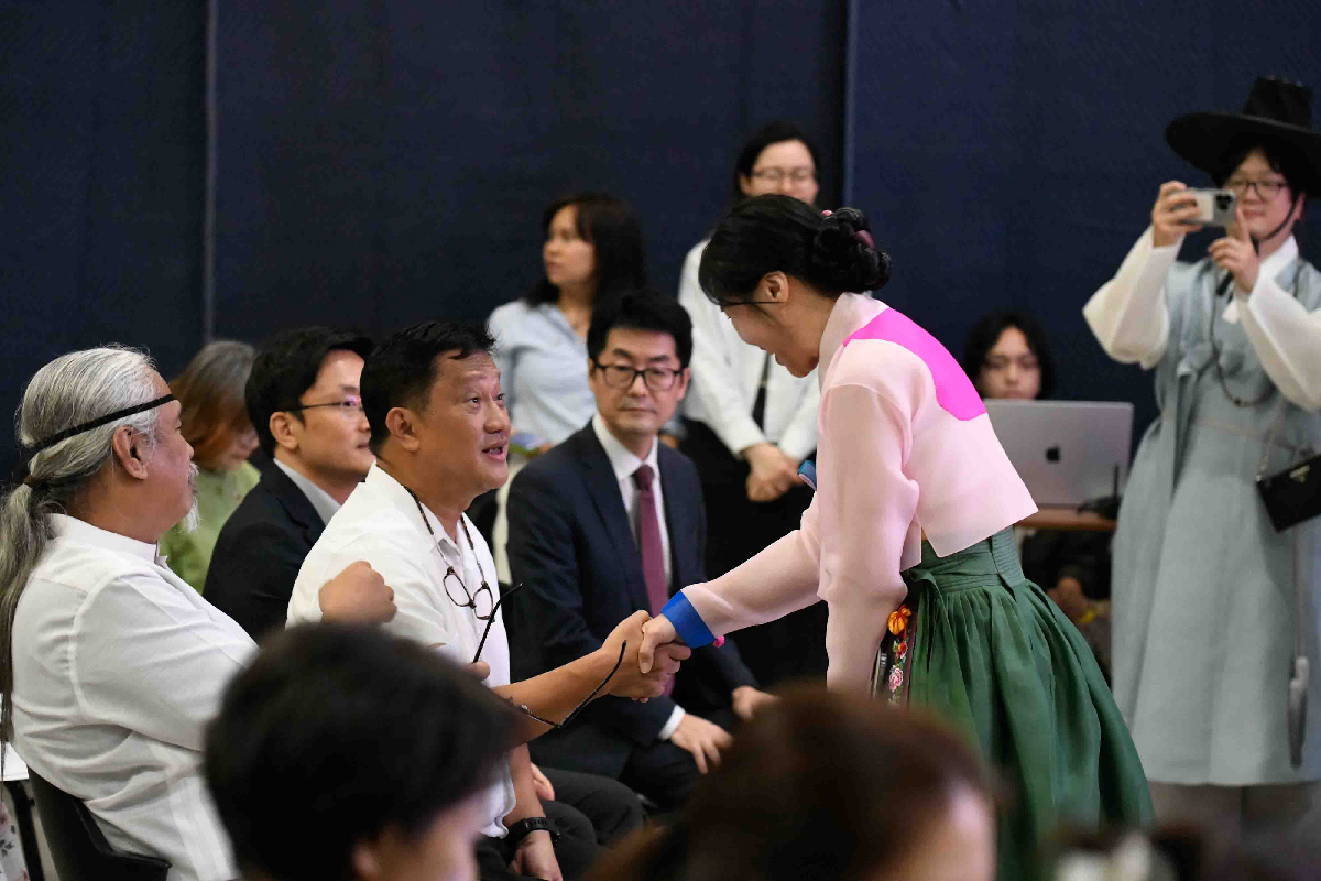 UP representatives engaging with Korea University partners