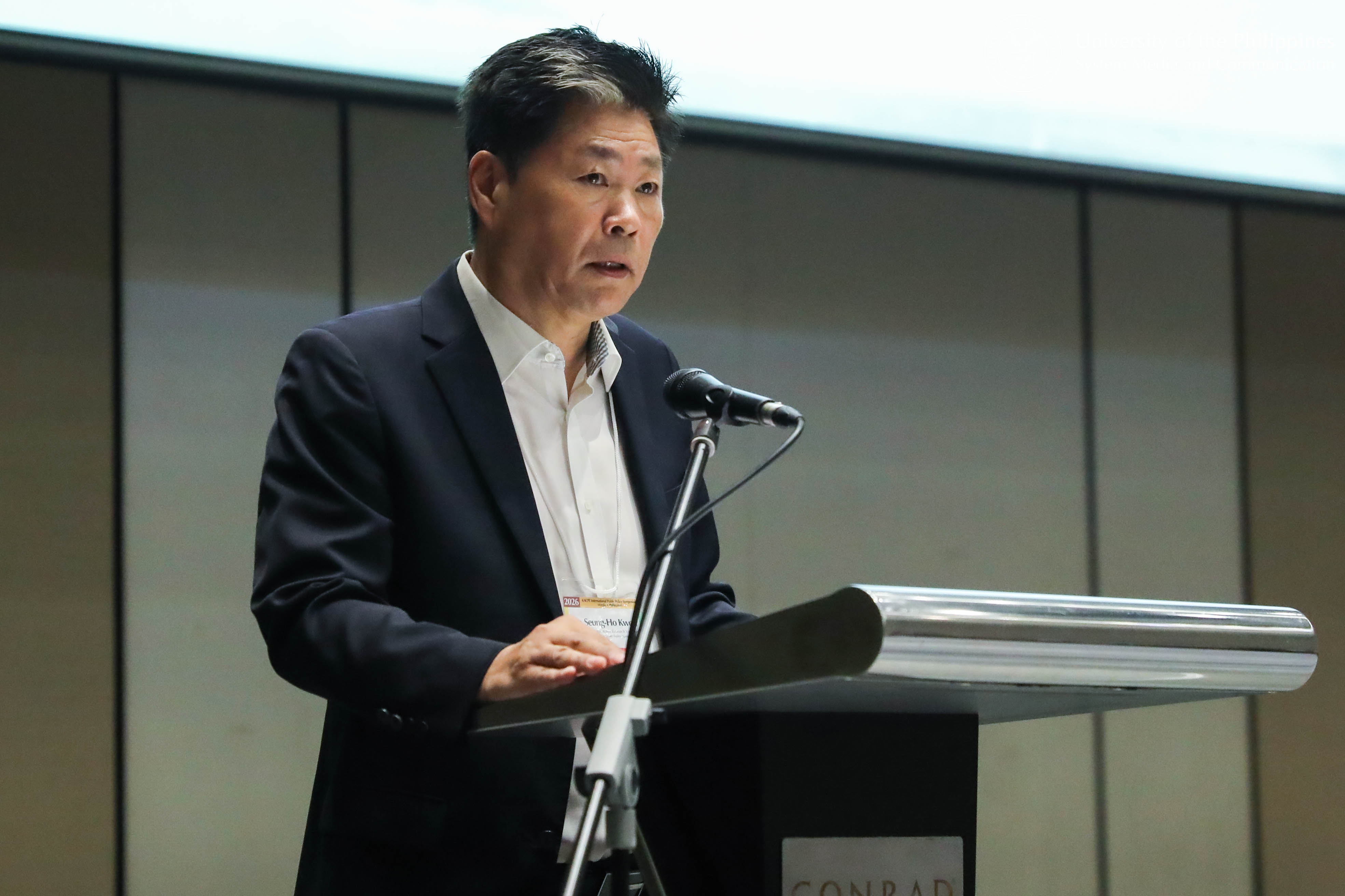 Executive Director Seung-Ho Kwon of Korea Research Initiatives at the University of New South Wales, Australia welcomes everyone to the symposium.
Photo by Jun Madrid, UPS-MCO.