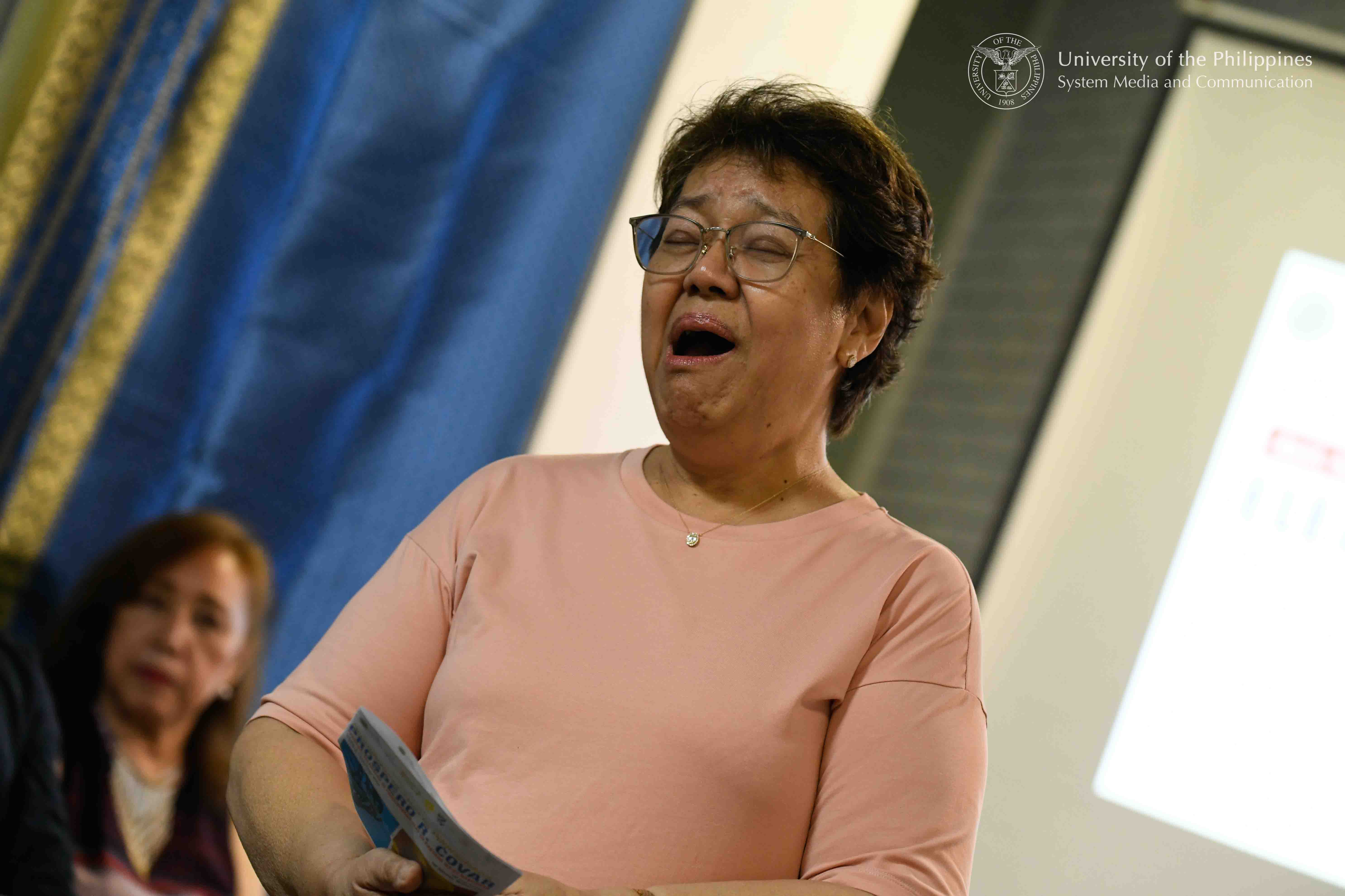 Professor Emeritus Flora Elena Rivera-Mirano, former dean of the College of Arts and Letters, UP Diliman, performs a hulúna, a song to put a child to sleep.
Photo by Kevin Roque, UPS-MCO.
